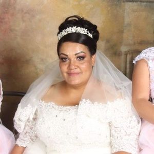 Meet your Posher, Dina